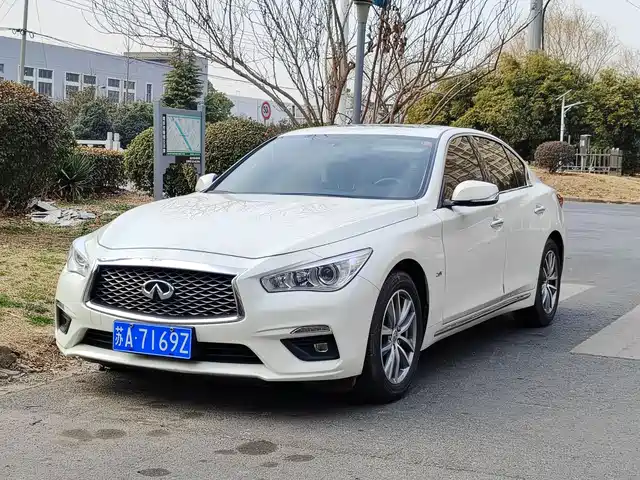 INFINITI Q50L