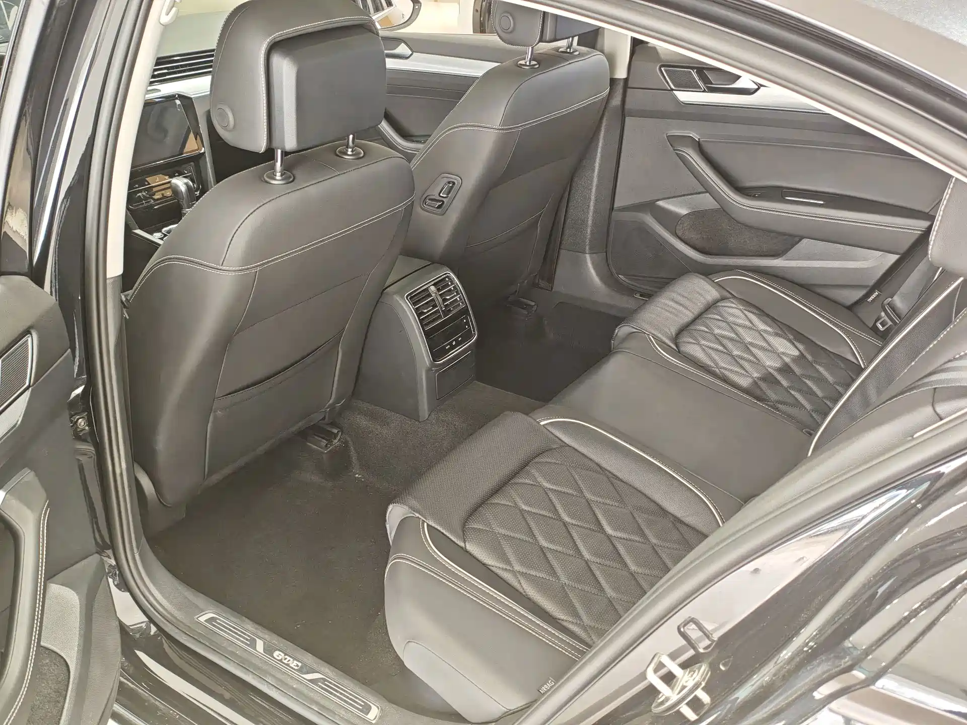 Фото 8 - Volkswagen Magotan GTE Plug-in Hybrid