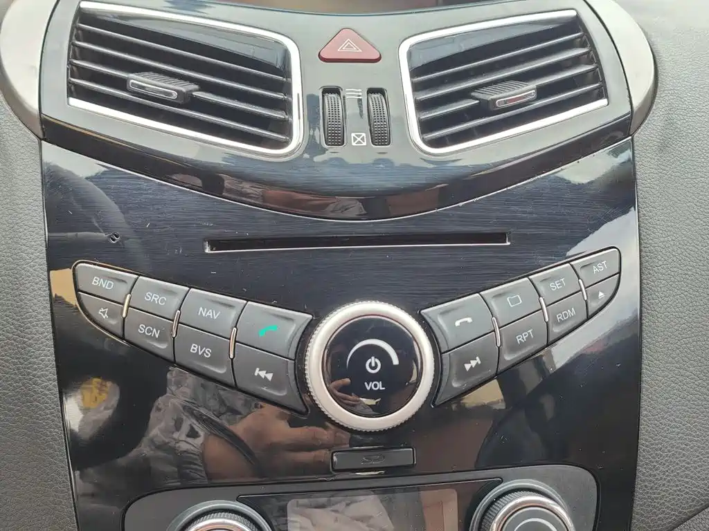Фото 6 - Haima S5