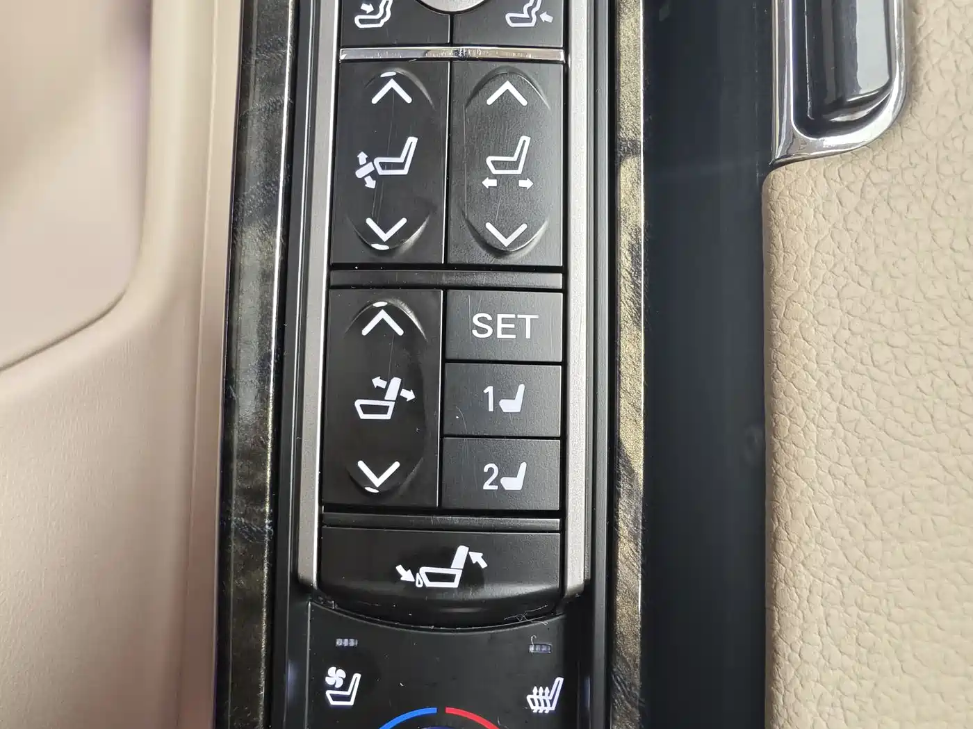 Mercedes-Benz V-Class 2022 V 260 Pilot Edition фото 23