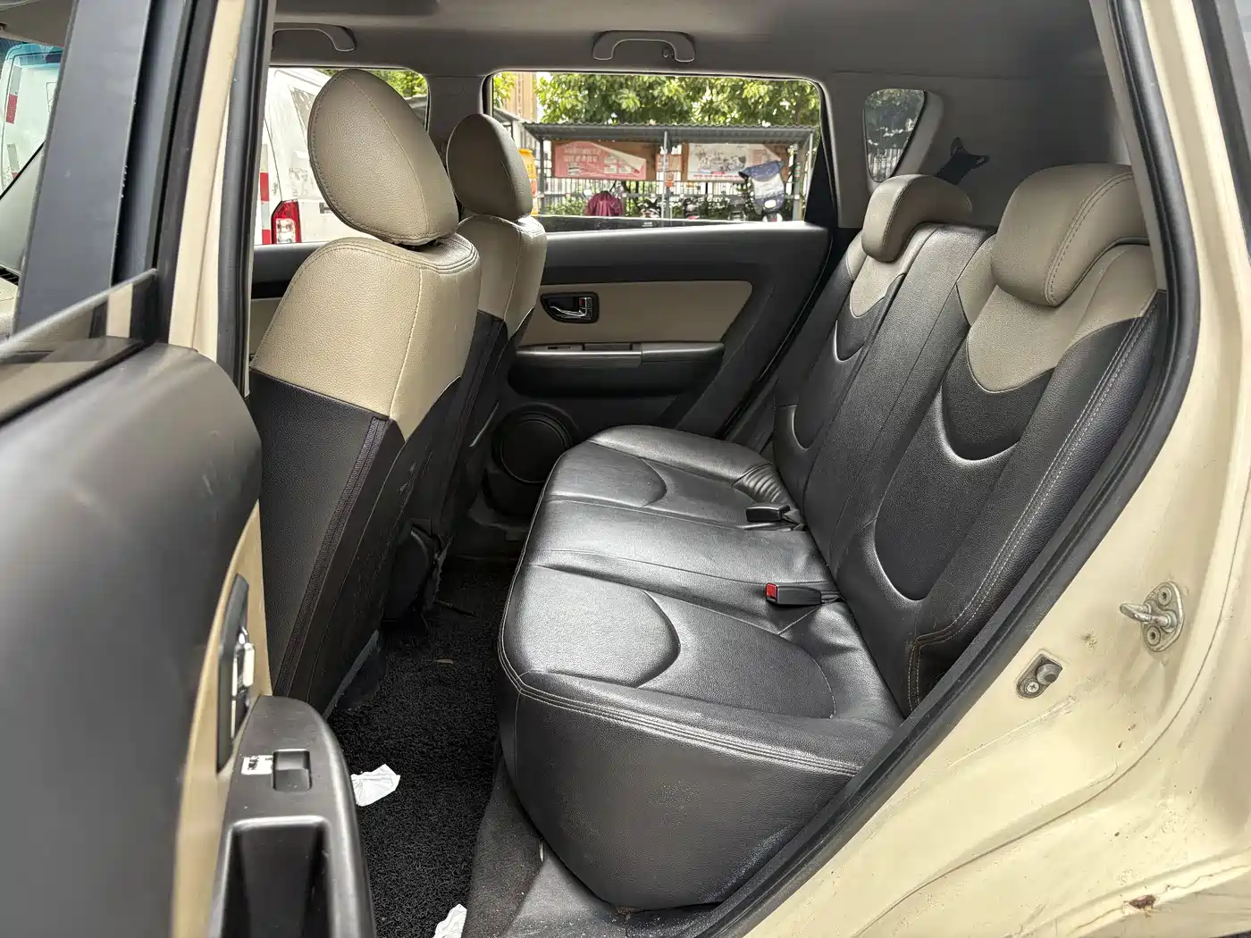 Kia Soul 2010 1.6L AT Premium фото 7