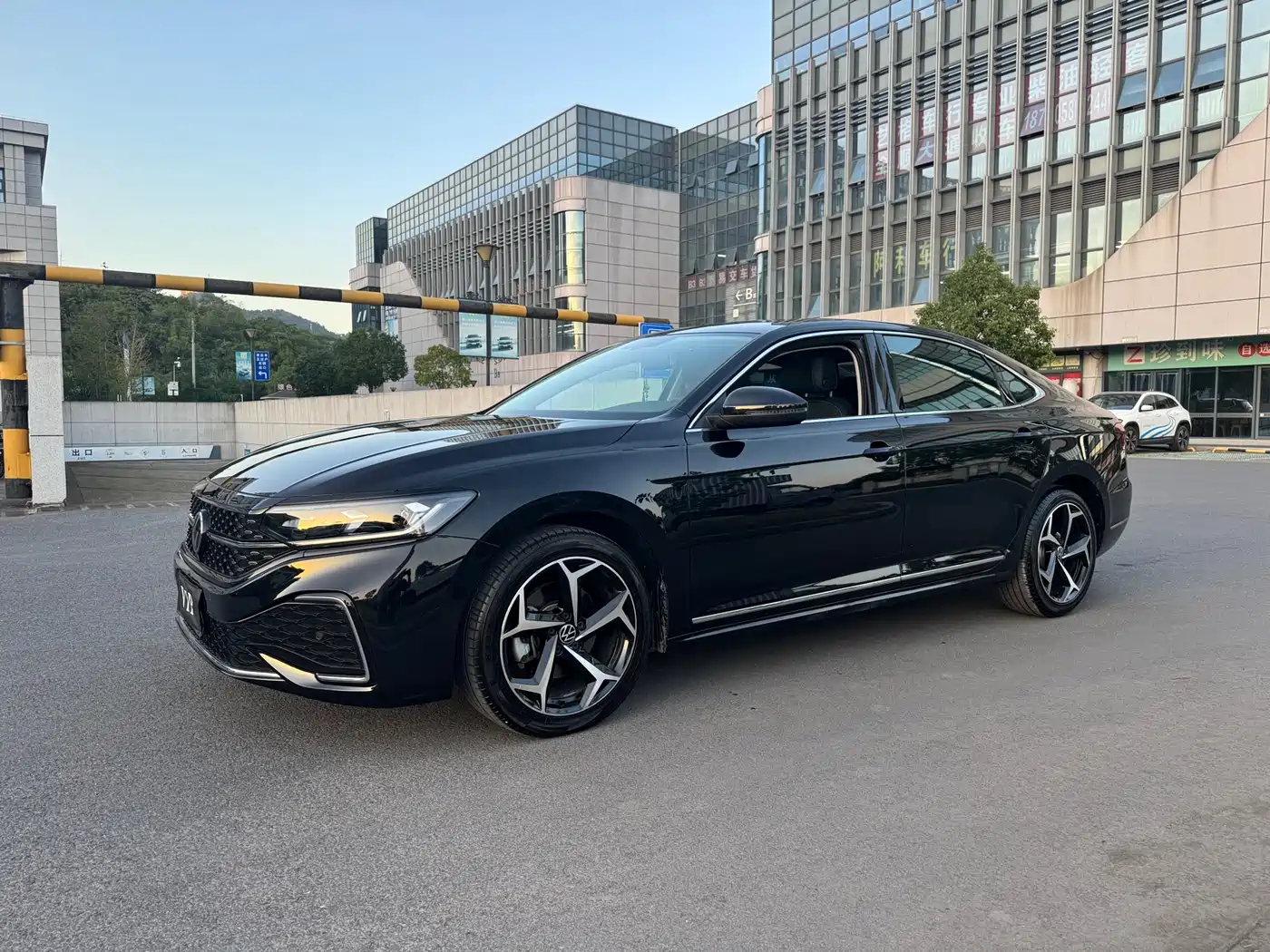 Volkswagen Passat 2024 330TSI Starlight Elite Edition