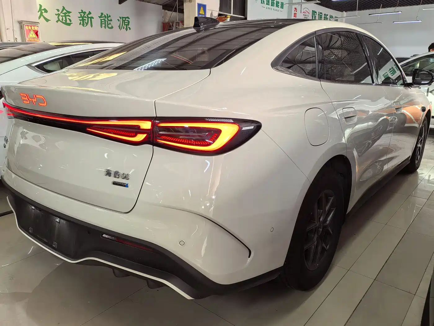 BYD Seal 06 New Energy 2025 DM-i Smart Drive Edition 80KM Noble фото 16