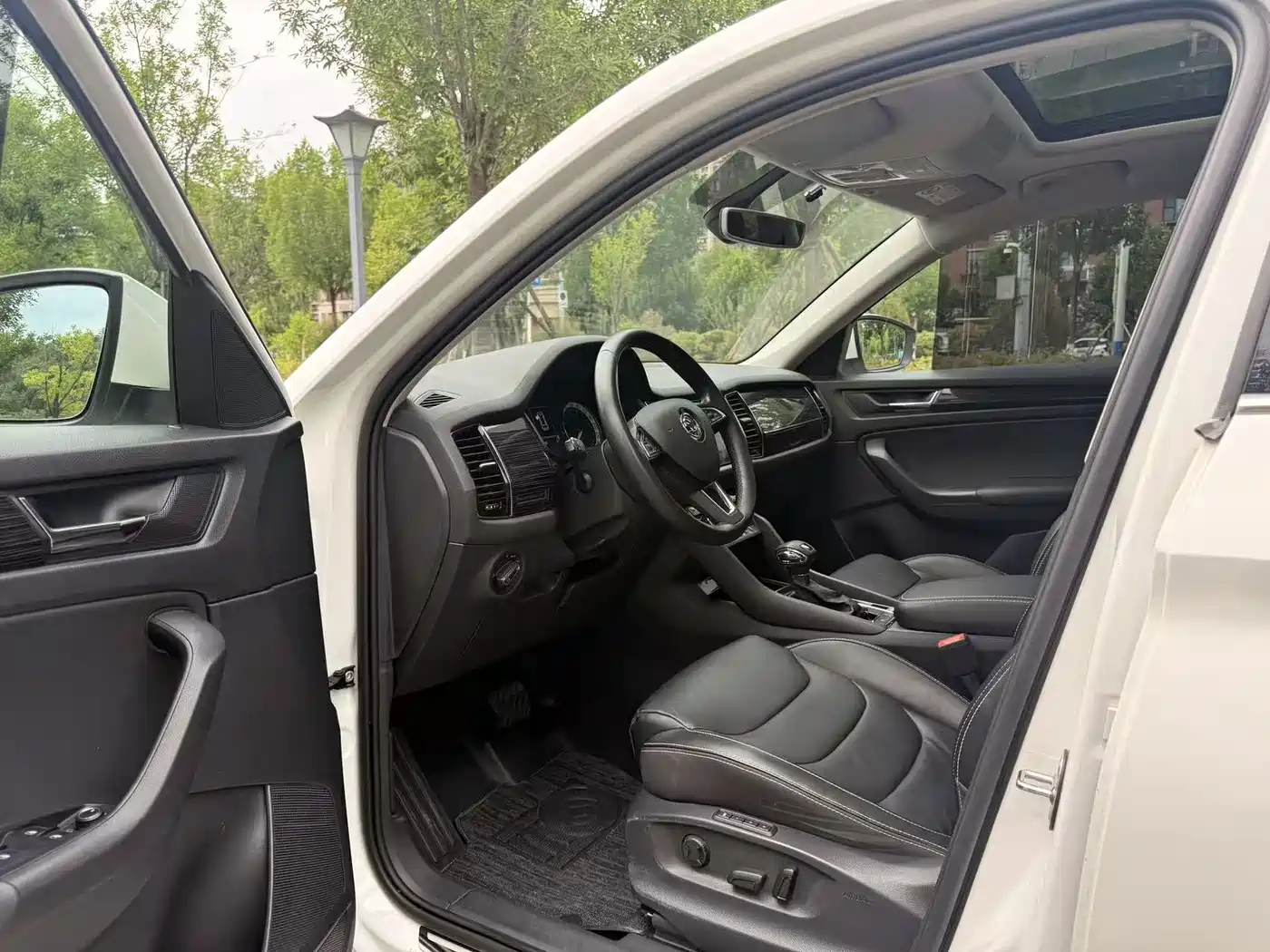 Škoda Kodiaq 2018 Facelift TSI330 5-seat 2WD Premium Luxury Edition фото 15