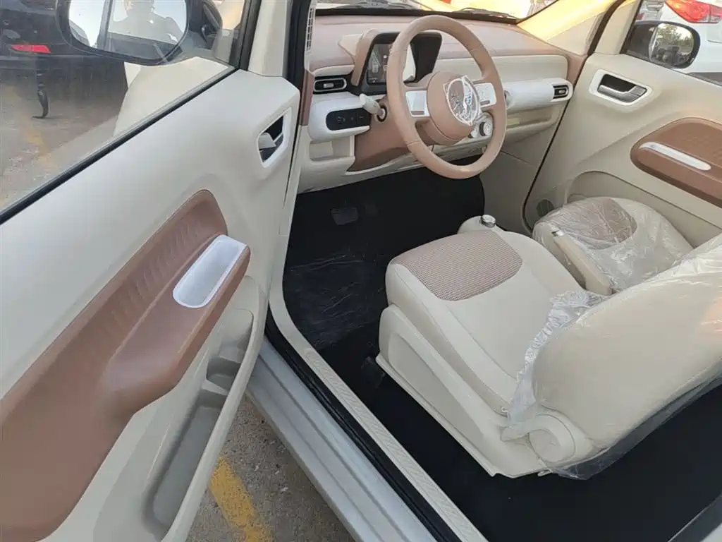 Wuling Motors Hongguang MINIEV 2026 2024 3rd Generation 215km Youth Edition