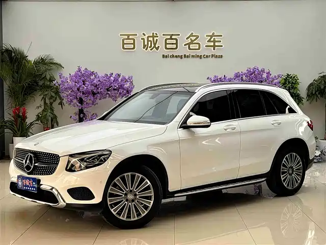MERCEDES-BENZ GLC