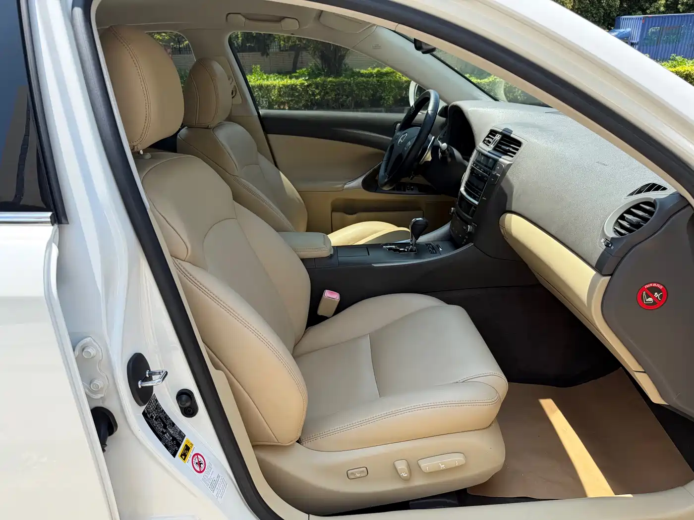 Lexus IS 2009 300 фото 9