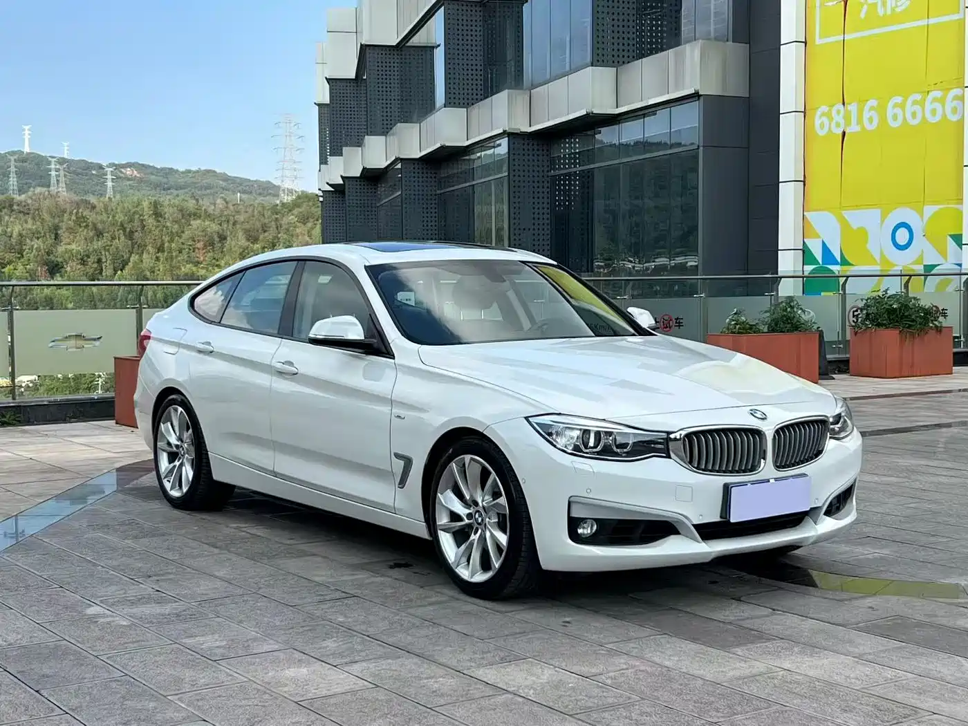BMW 3 Series GT 2013 335i Trend Design Package фото 12