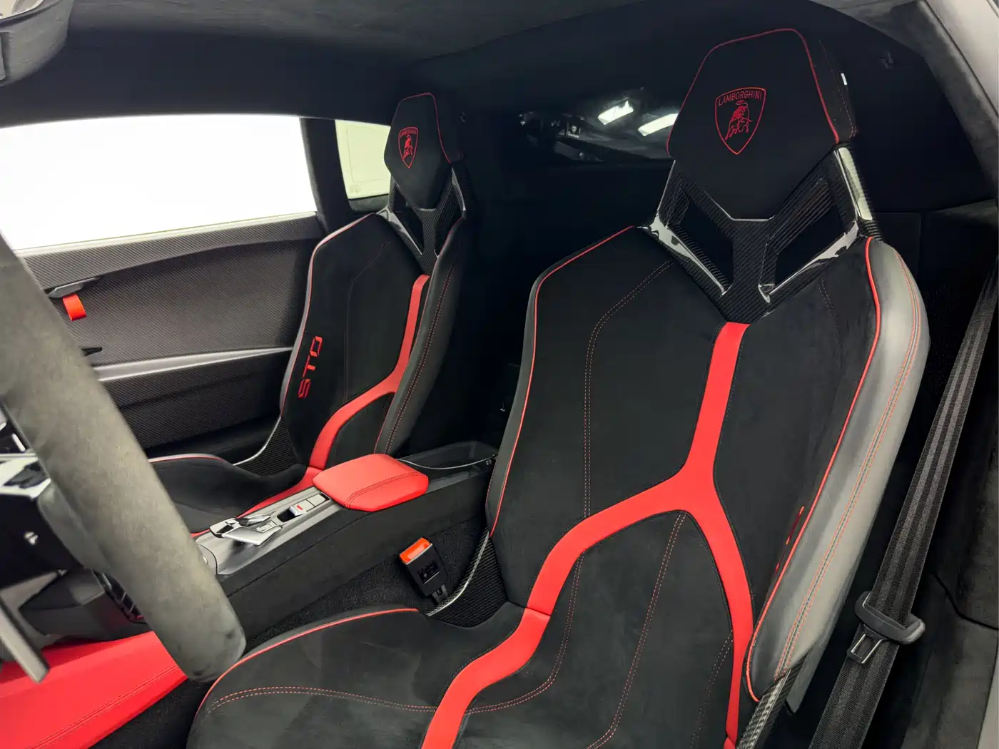 LAMBORGHINI HURACÁN