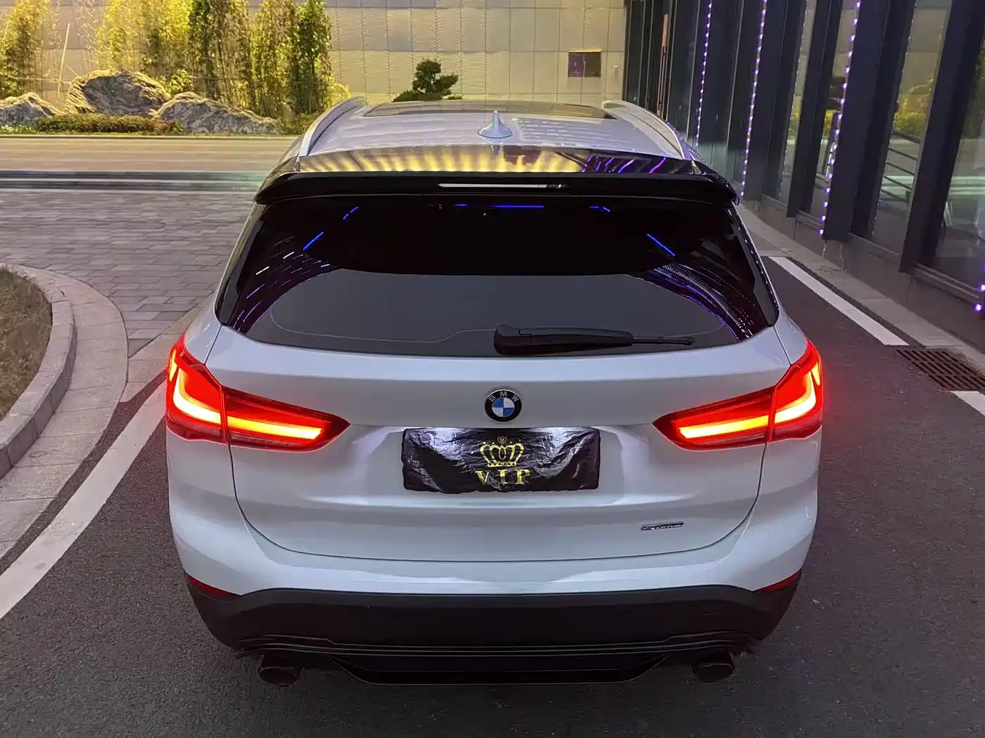 BMW X1 2022 sDrive25Li Leading фото 4