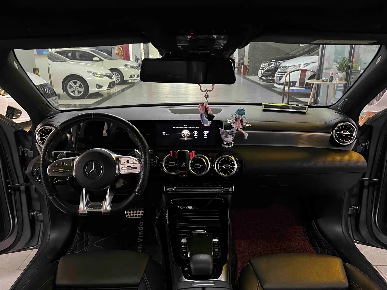 Photo 4 - Mercedes-Benz A-Class AMG