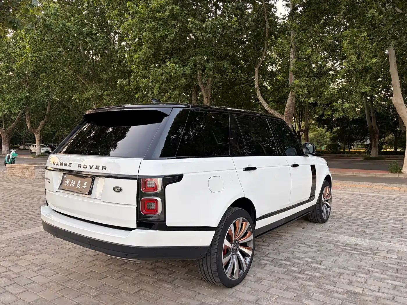 LAND ROVER RANGE ROVER