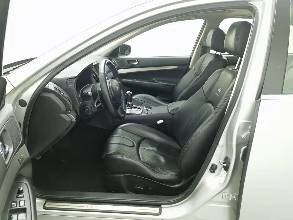 Infiniti G Series 2011 2010 G25 Sedan Sport Edition