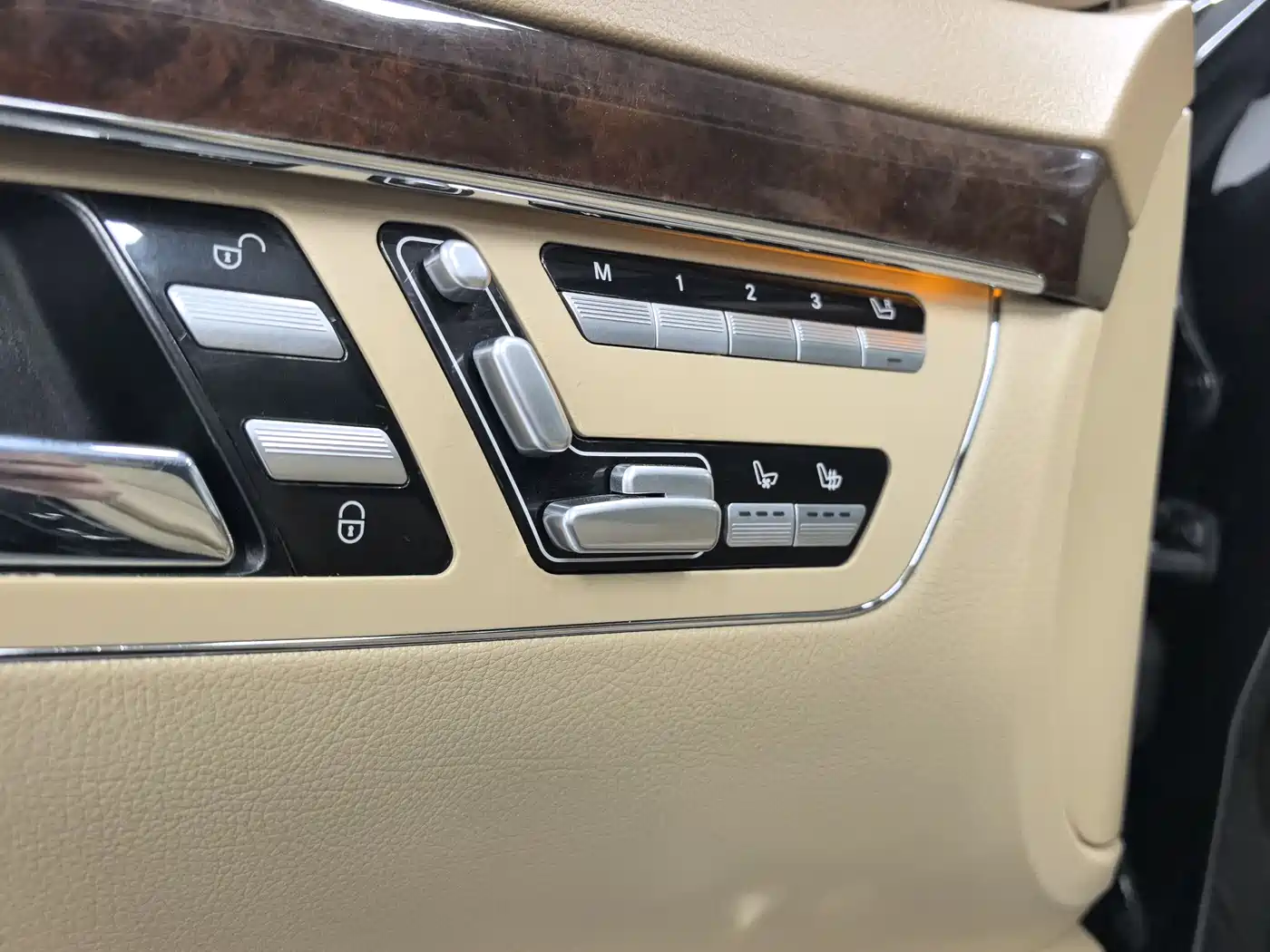 Mercedes-Benz S-Class 2012 S 350 L 4MATIC Grand Edition фото 10