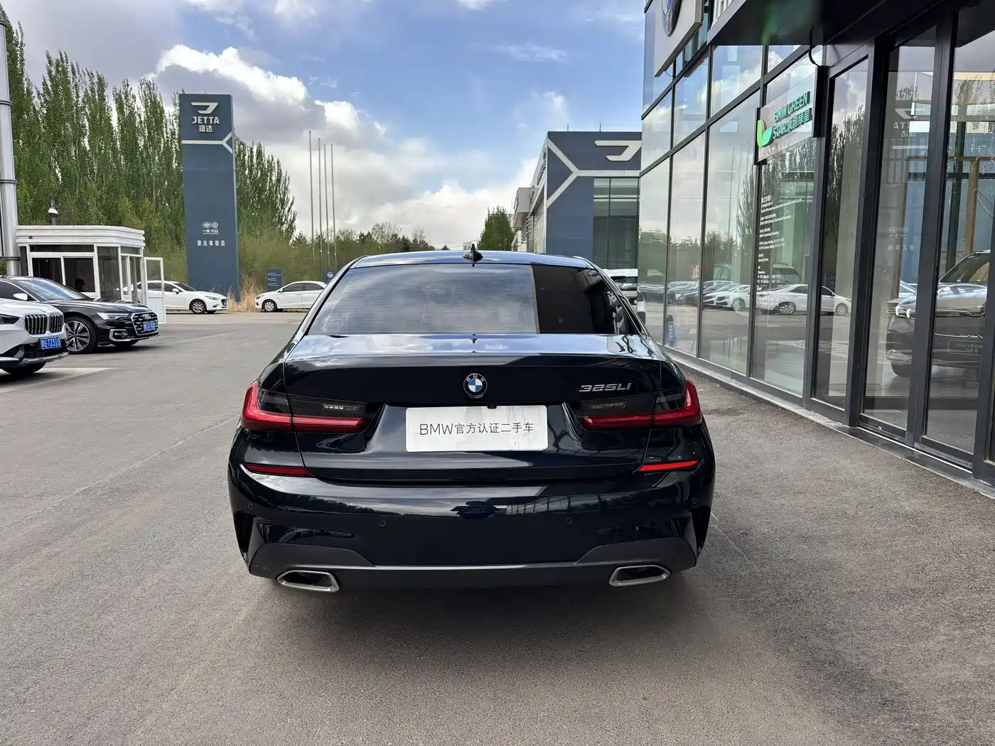 BMW 3 Series 2022 325Li M Sport Package фото 7