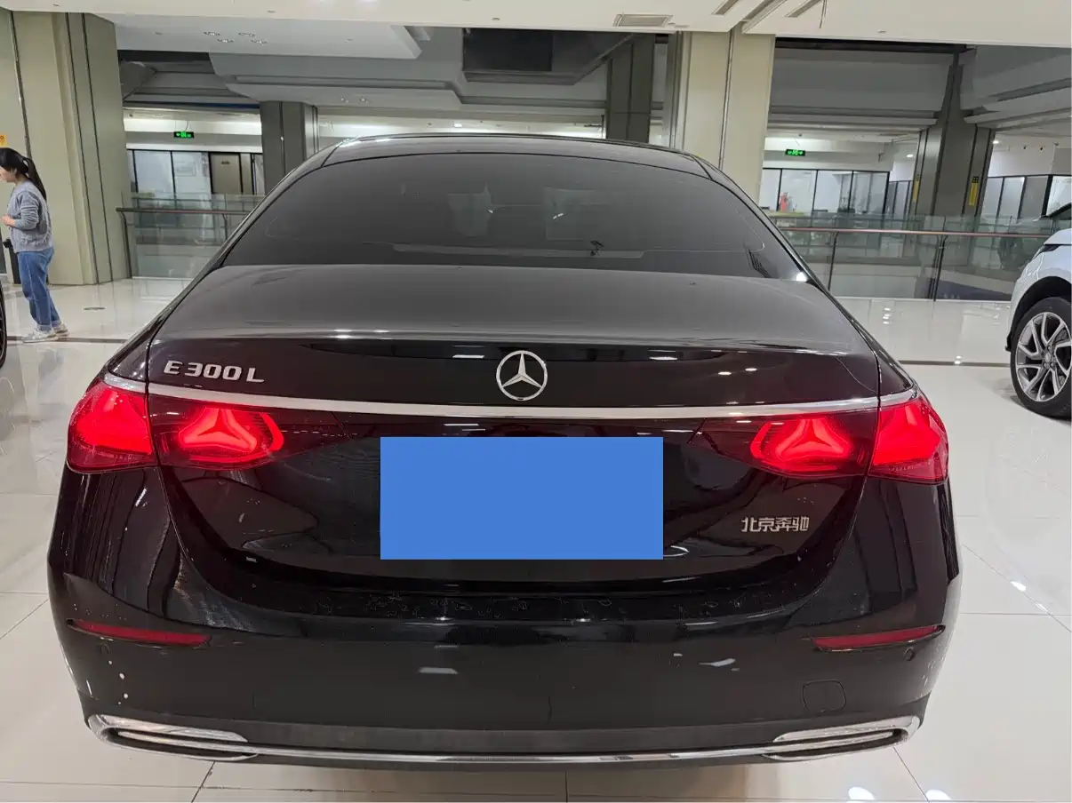 Mercedes-Benz E-Class 2025 E 300 L Fashion Sport фото 16
