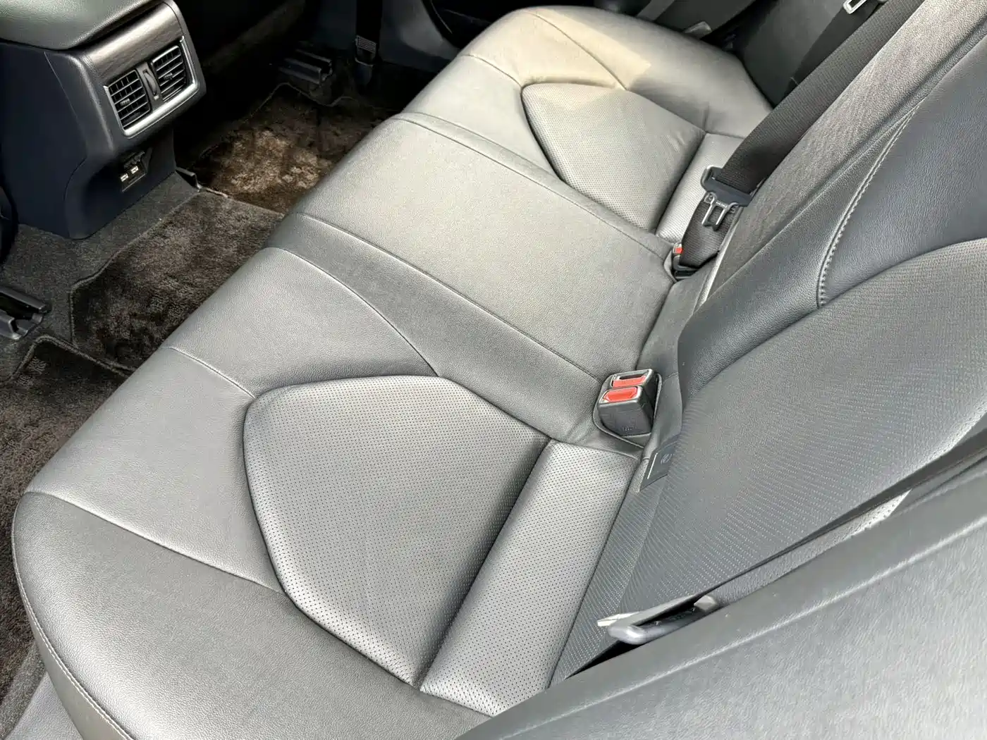 Toyota Camry 2021 2.0G Luxury Edition фото 8