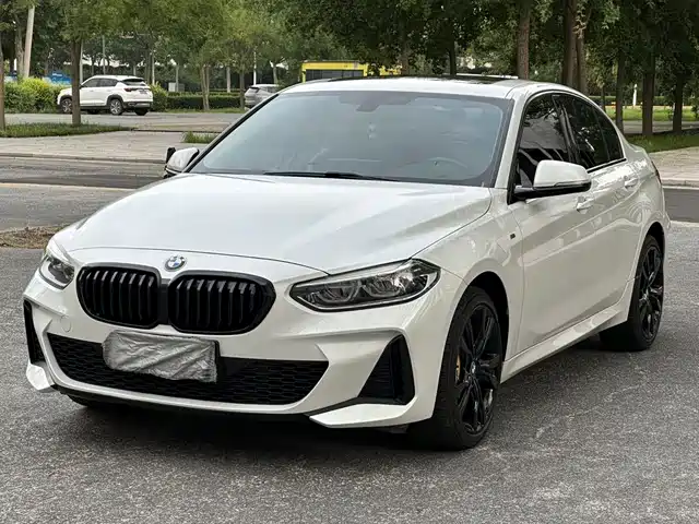 BMW 1 Series 2021