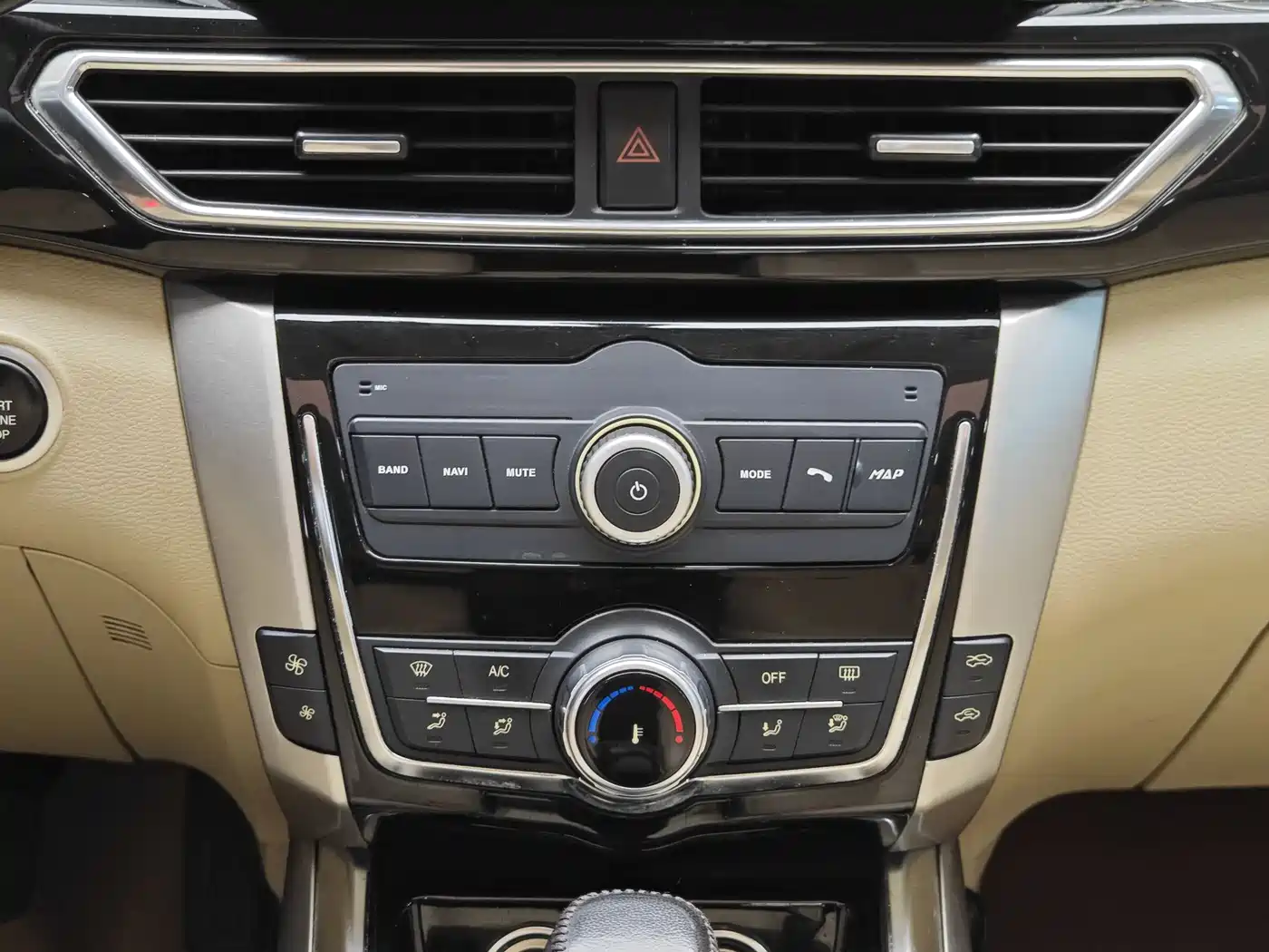 Zotye Damai X5 2016 2017 Upgrade 1.5T CVT Magistrate