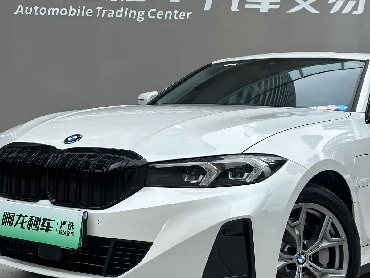 BMW i3 2025 eDrive 35 L фото 16