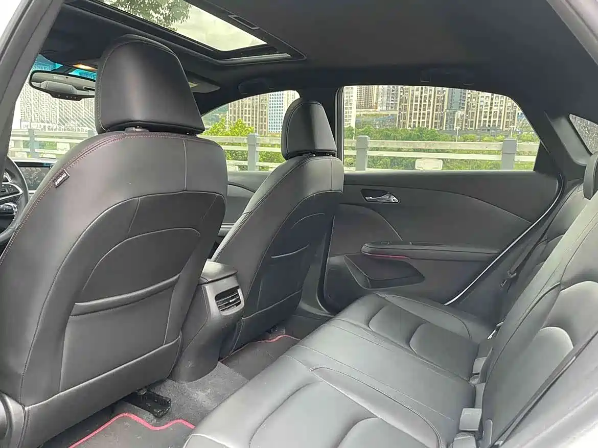 Chevrolet Monza 2019 RS 330T Auto Smooth Edition China VI фото 9