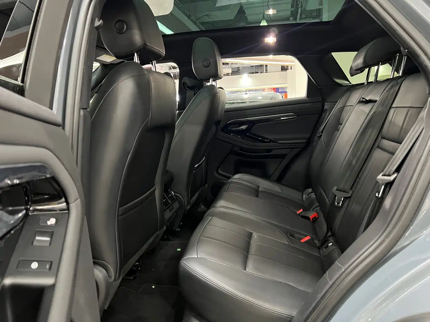 Land Rover Range Rover Evoque 2020 Model 249PS R-DYNAMIC S Gloss Black Sport Edition фото 16
