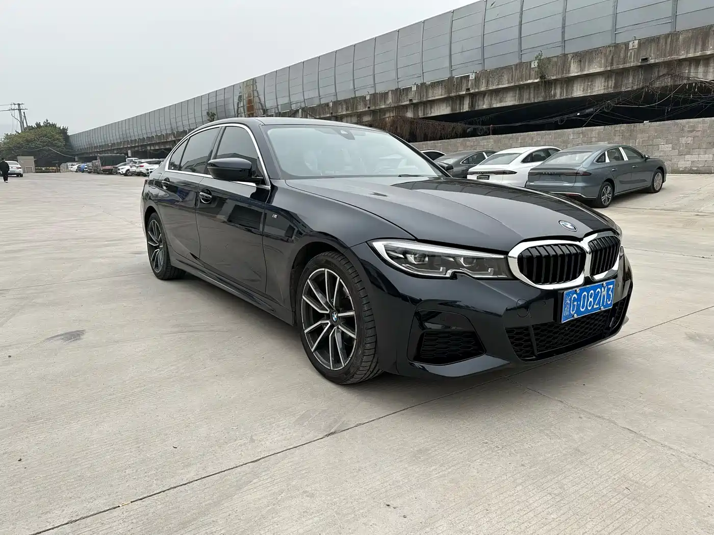 BMW 3 Series 2022 325Li M Sport Package фото 3