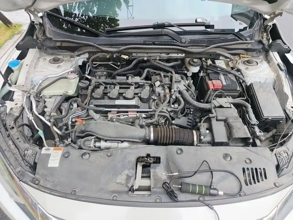 Фото 11 - Honda Civic