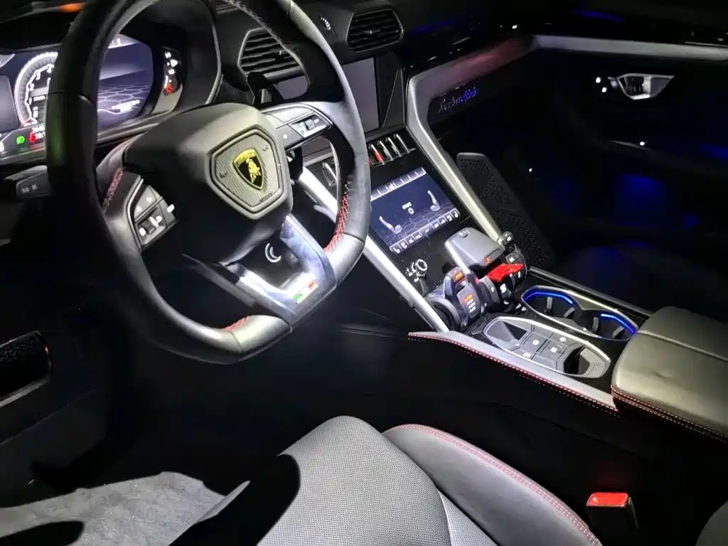 Lamborghini Urus 2018 4.0T V8 фото 4