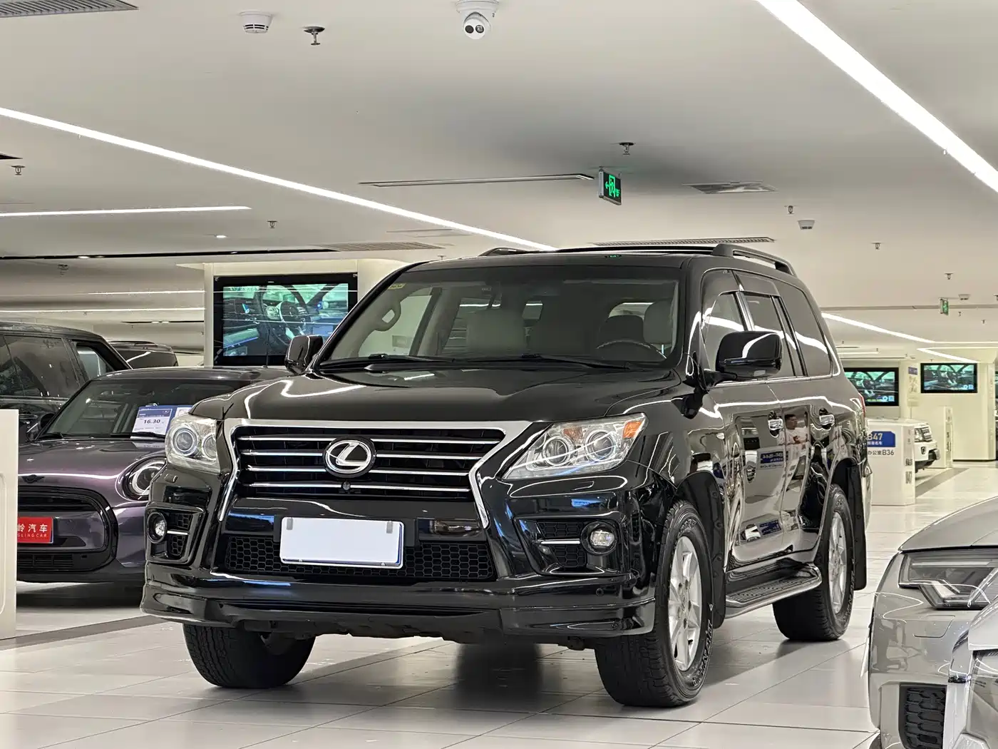 Lexus LX 2009 570