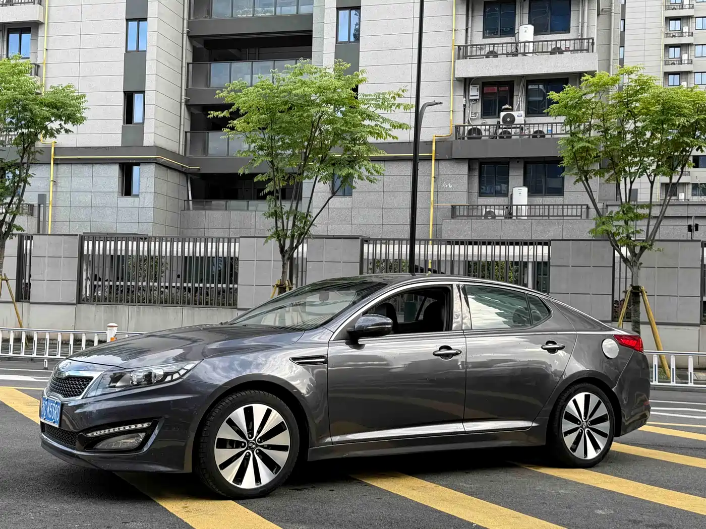Kia K5 2012 2.0L Automatic DLX Special Edition