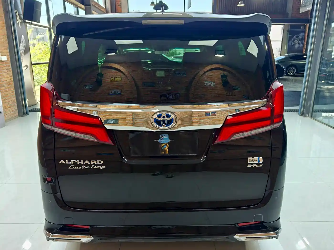 Toyota Vellfire 2020 Twin Engine 2.5L HV Premium Edition фото 9