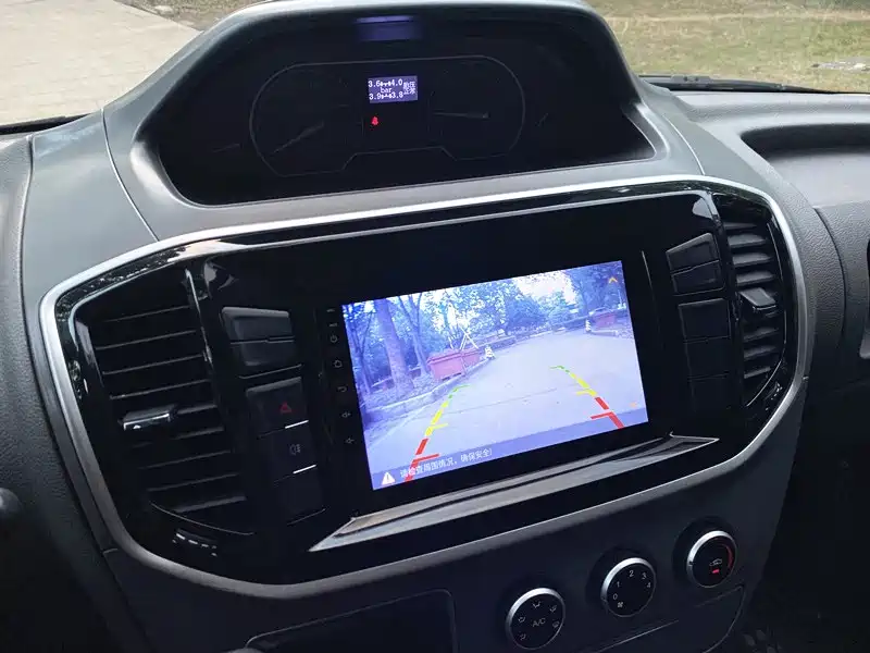 SAIC Maxus Xintu V80 2019 Model 2.5T Classic 6-speed manual Aoyuntong short wheelbase ultra-low roof 5/6-seater фото 11