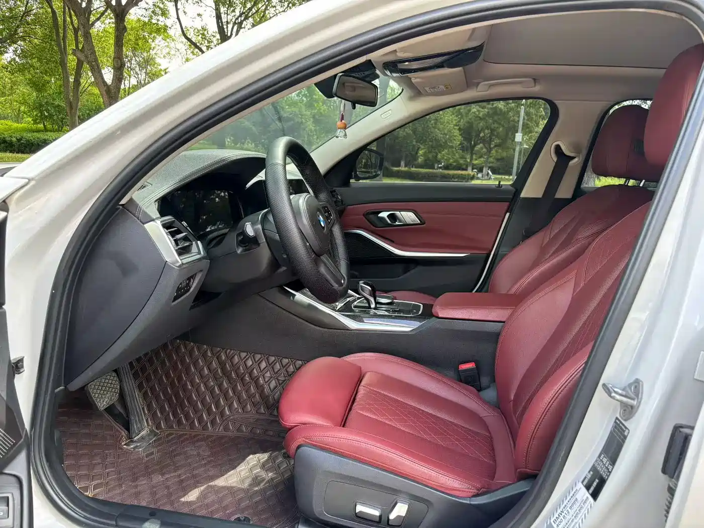 BMW 3 Series 2021 325Li M Sport Package фото 5
