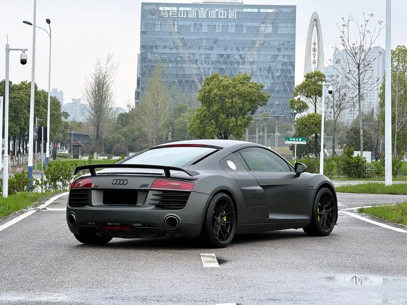 Audi R8 2014 4.2 FSI quattro фото 3