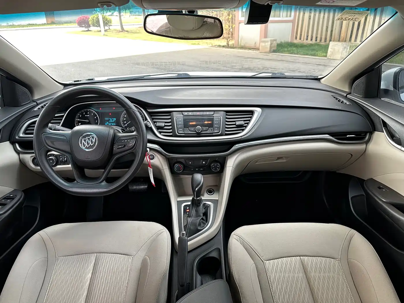 Buick Excelle 2015 15N Automatic Progressive фото 8