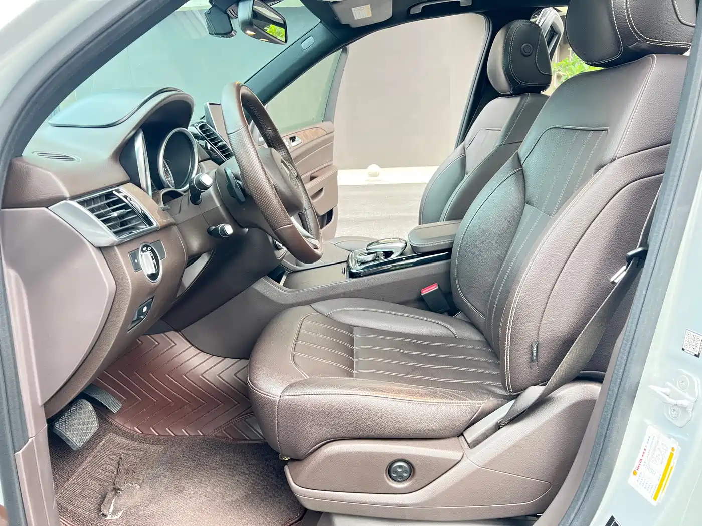 Mercedes-Benz GLE 2015 GLE 400 4MATIC фото 13