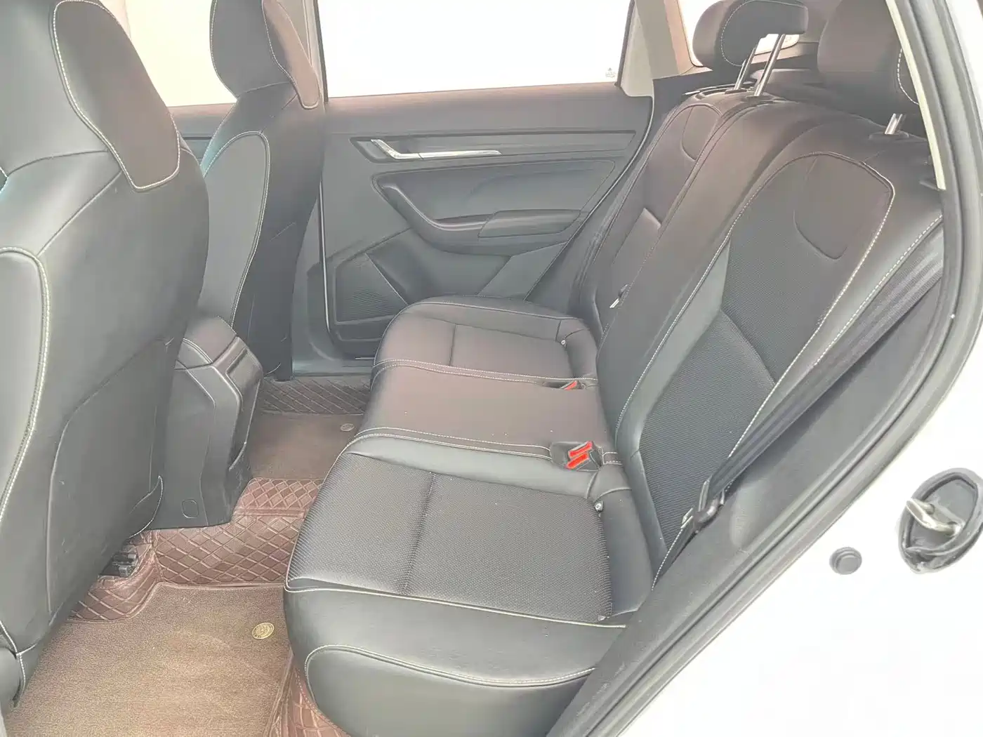 Škoda Kamiq 2023 1.5L Auto Comfort Edition фото 9