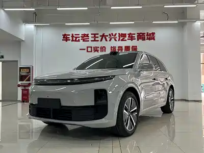 Li Auto L6
