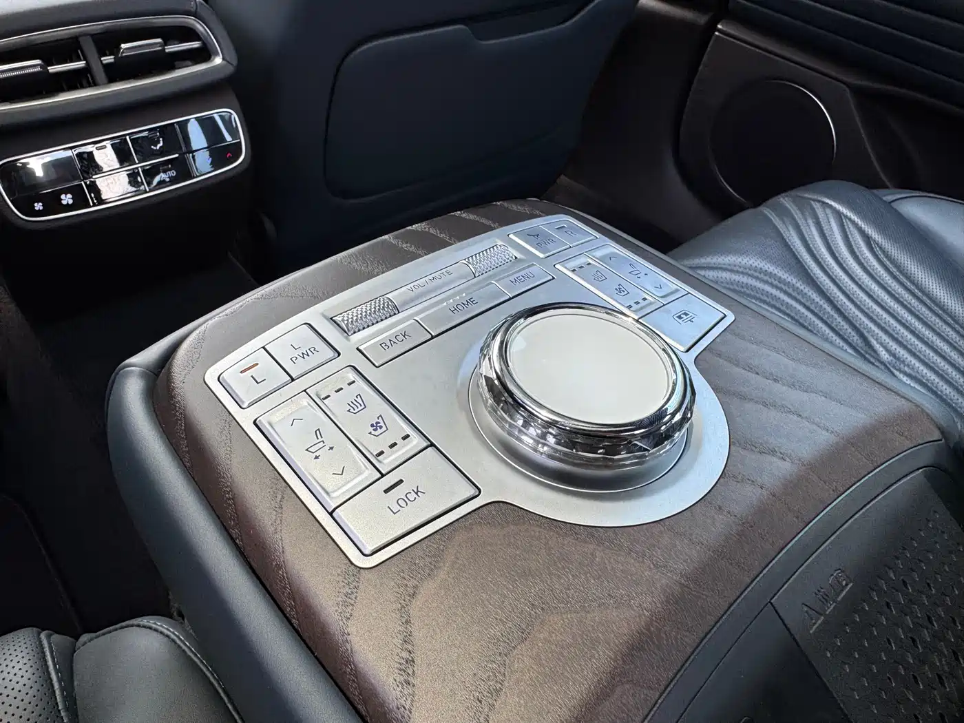 Genesis G80 2023 2.5T RWD Flagship фото 12