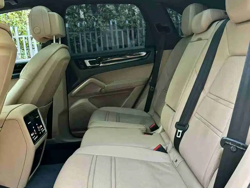 PORSCHE CAYENNE NEW ENERGY