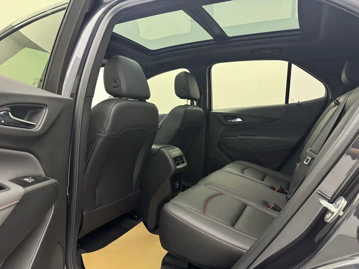 Chevrolet Equinox 2021 550T RS 4WD Intelligent Defender Edition фото 18