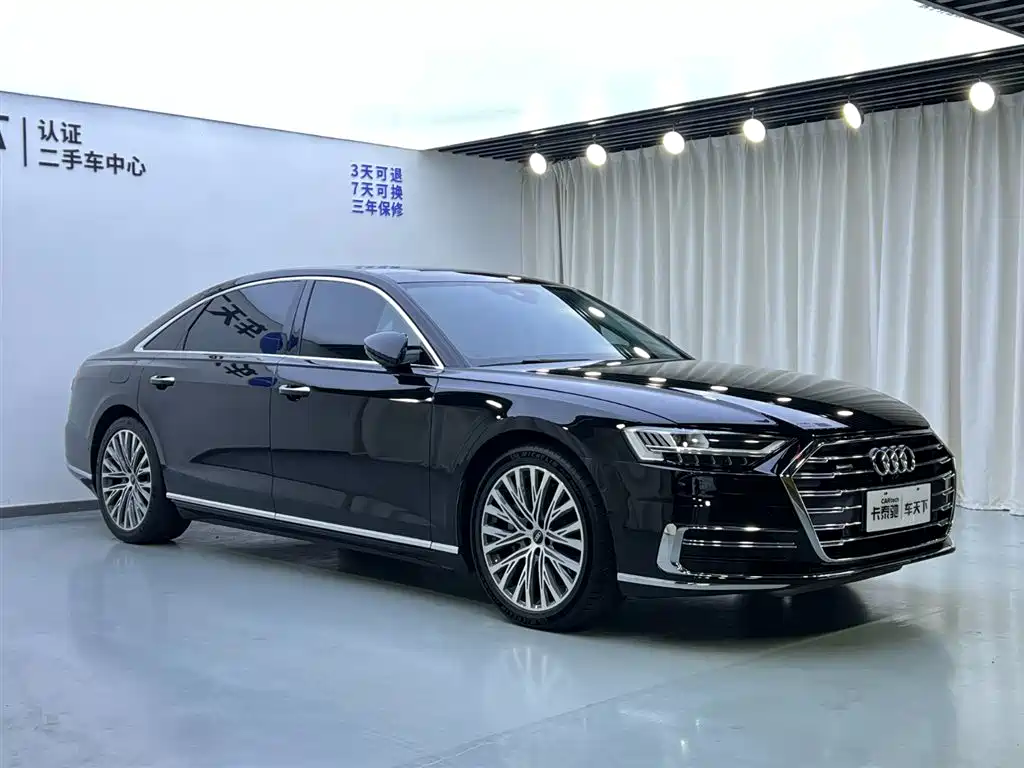 Audi A8 2021 A8L 55 TFSI quattro Luxury фото 2