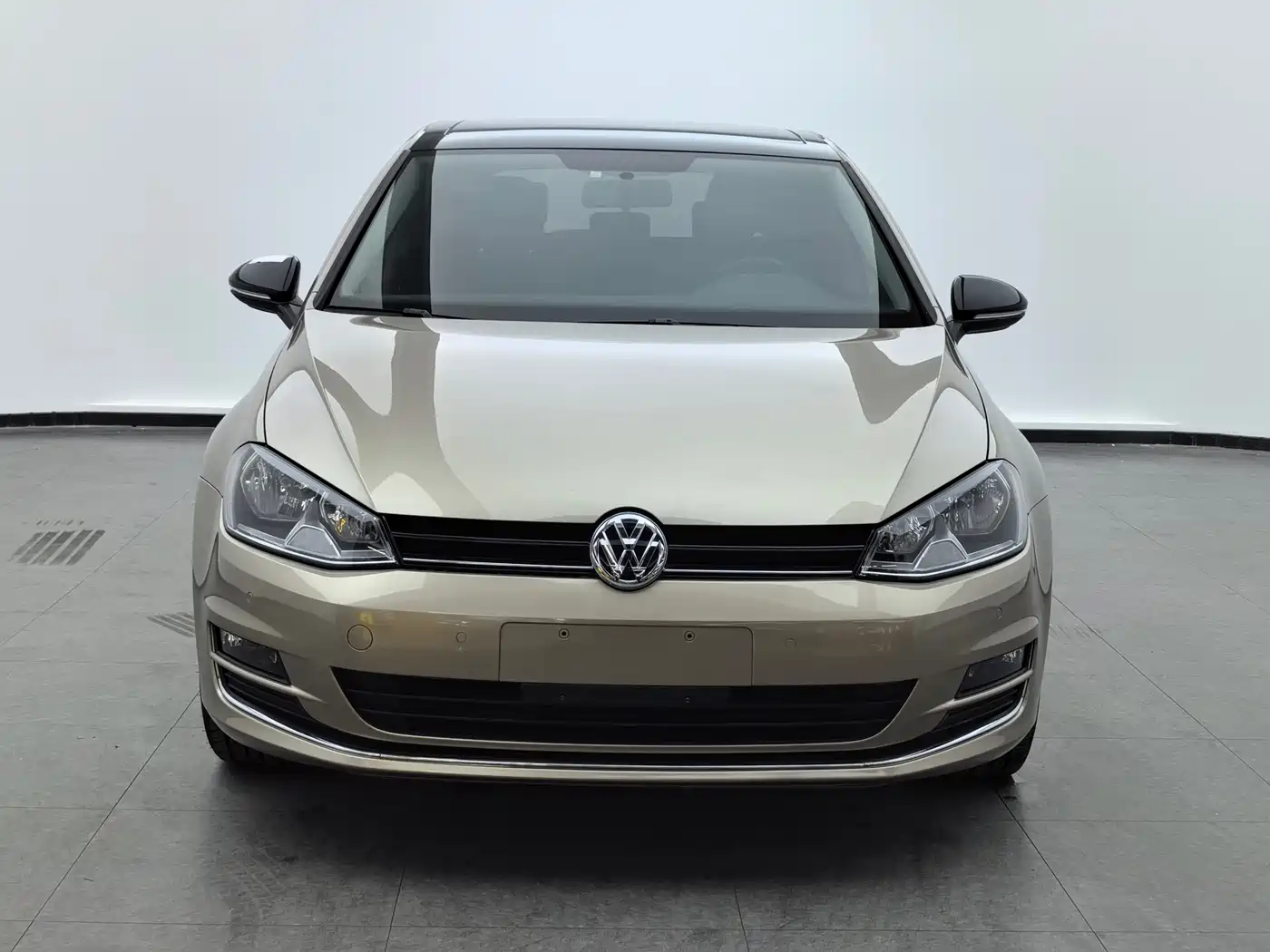 Volkswagen Golf 2016 230TSI Automatic Comfort фото 2