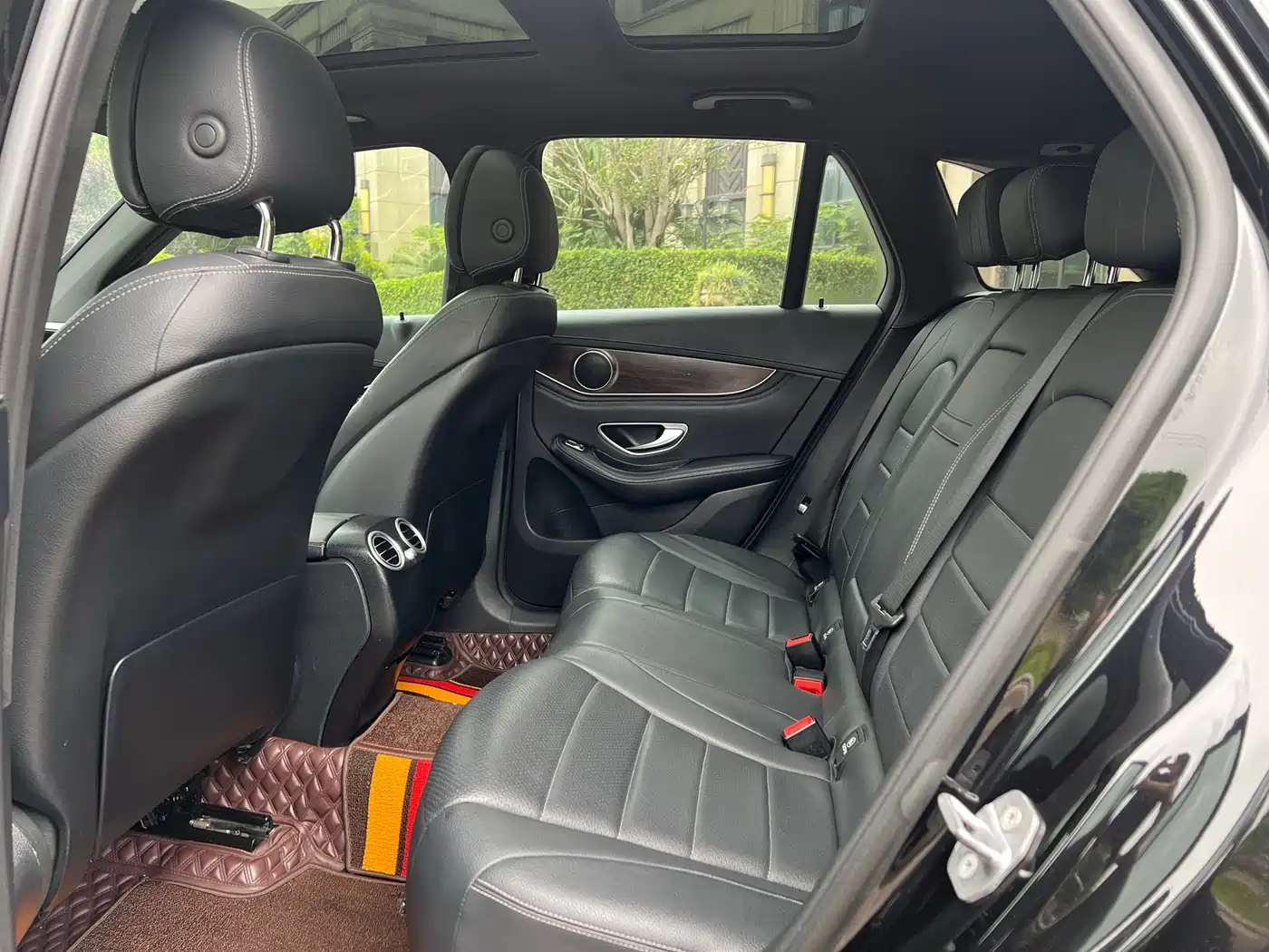 Mercedes-Benz GLC 2018 Facelift GLC 260 4MATIC Luxury фото 10