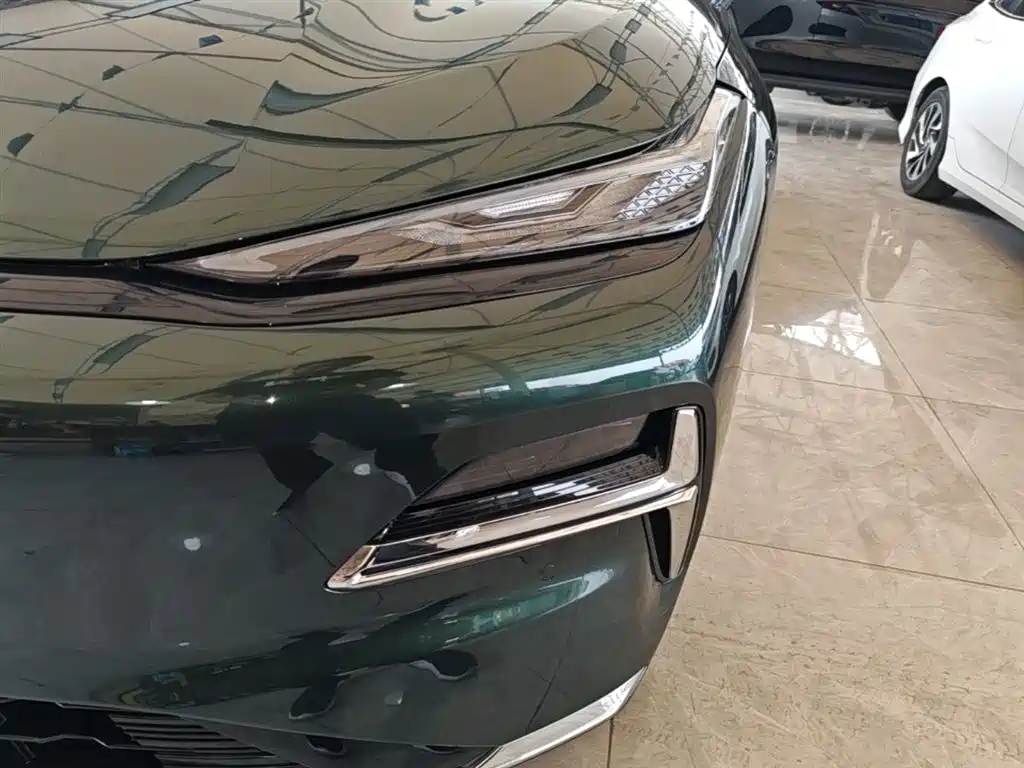 Geely Galaxy Galaxy Xingyao 8 2025 130km EM-P Starship Edition фото 24