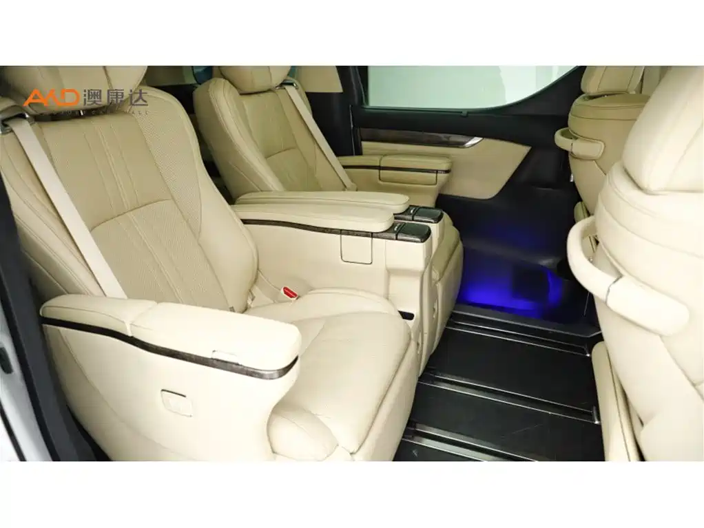 Toyota Vellfire 2021 Crown Hybrid 2.5L HV Premium Edition фото 8