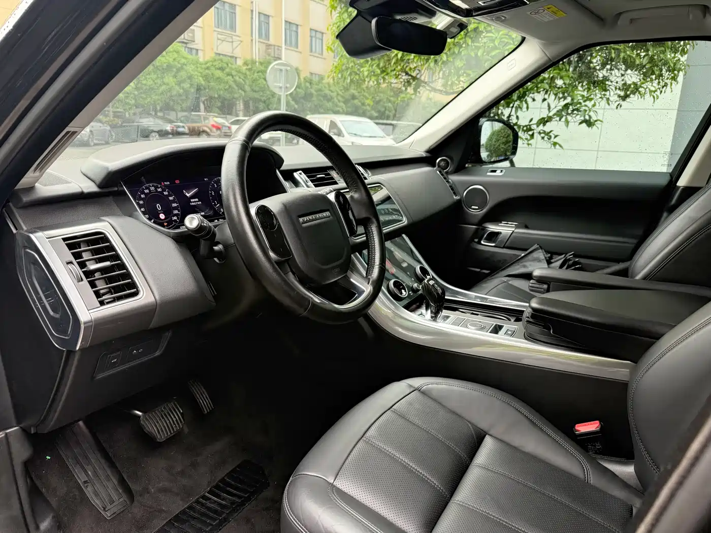 Land Rover Range Rover Sport 2021 3.0 L6 SE фото 7