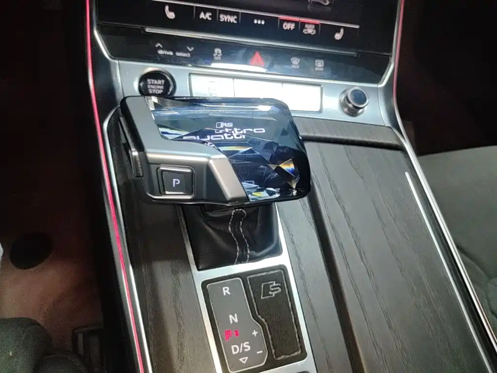 Audi A6L 2024 55 TFSI quattro Exclusive Dynamic фото 21