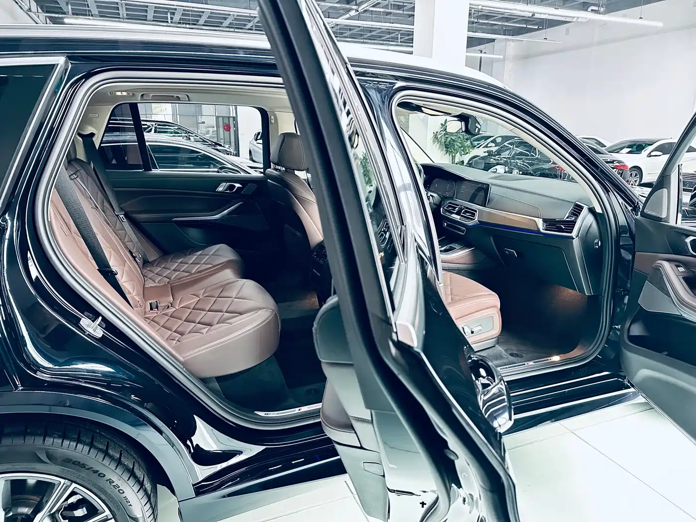 BMW X5 2022 Facelift xDrive 30Li Premium M Sport Package фото 32